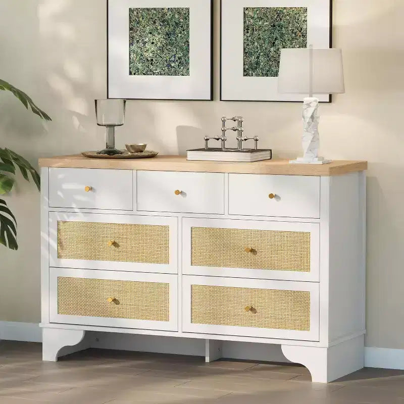 Commode à 7 tiroirs avec tiroirs en rotin naturel, coffre en bois avec base robuste