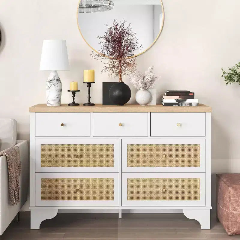 Commode à 7 tiroirs avec tiroirs en rotin naturel, coffre en bois avec base robuste