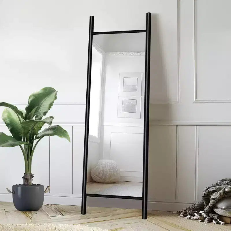 Miroir en bois massif noir encadré façon échelle