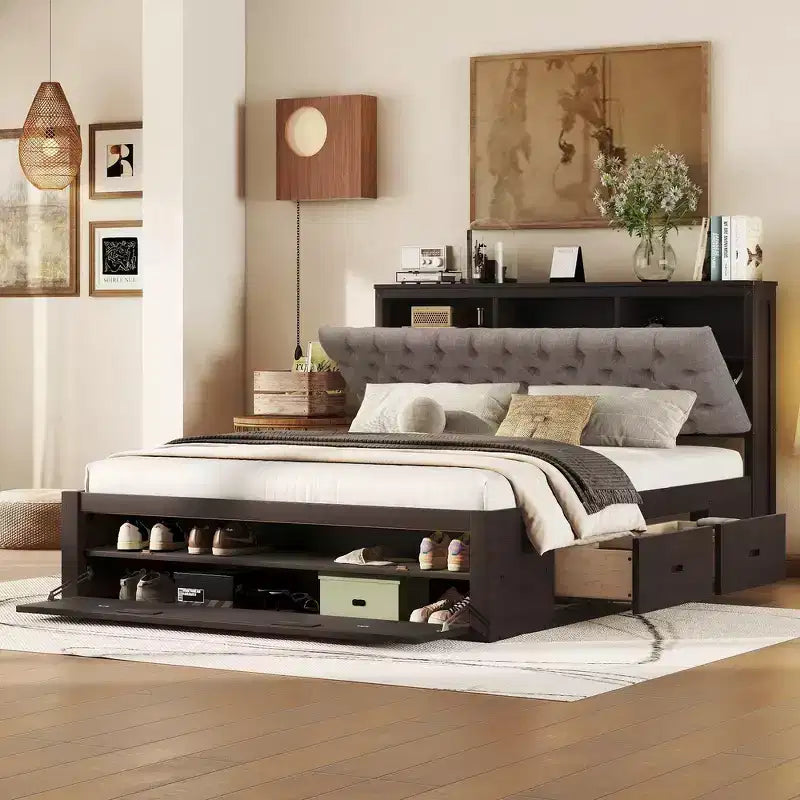 Lit plateforme queen en bois avec tête de lit de rangement, étagère à chaussures et 4 tiroirs
