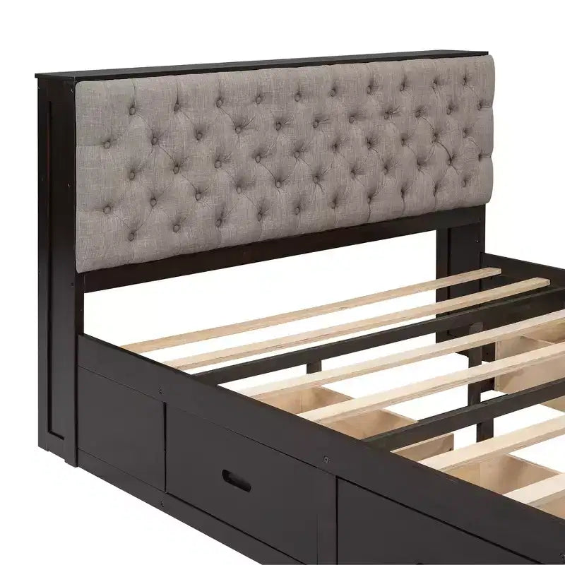 Lit plateforme queen en bois avec tête de lit de rangement, étagère à chaussures et 4 tiroirs